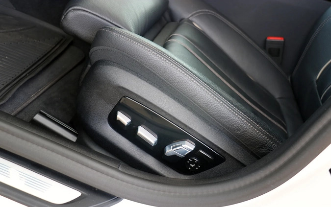 BMW Seria 5 cena 279999 przebieg: 65800, rok produkcji 2021 z Białystok małe 254
